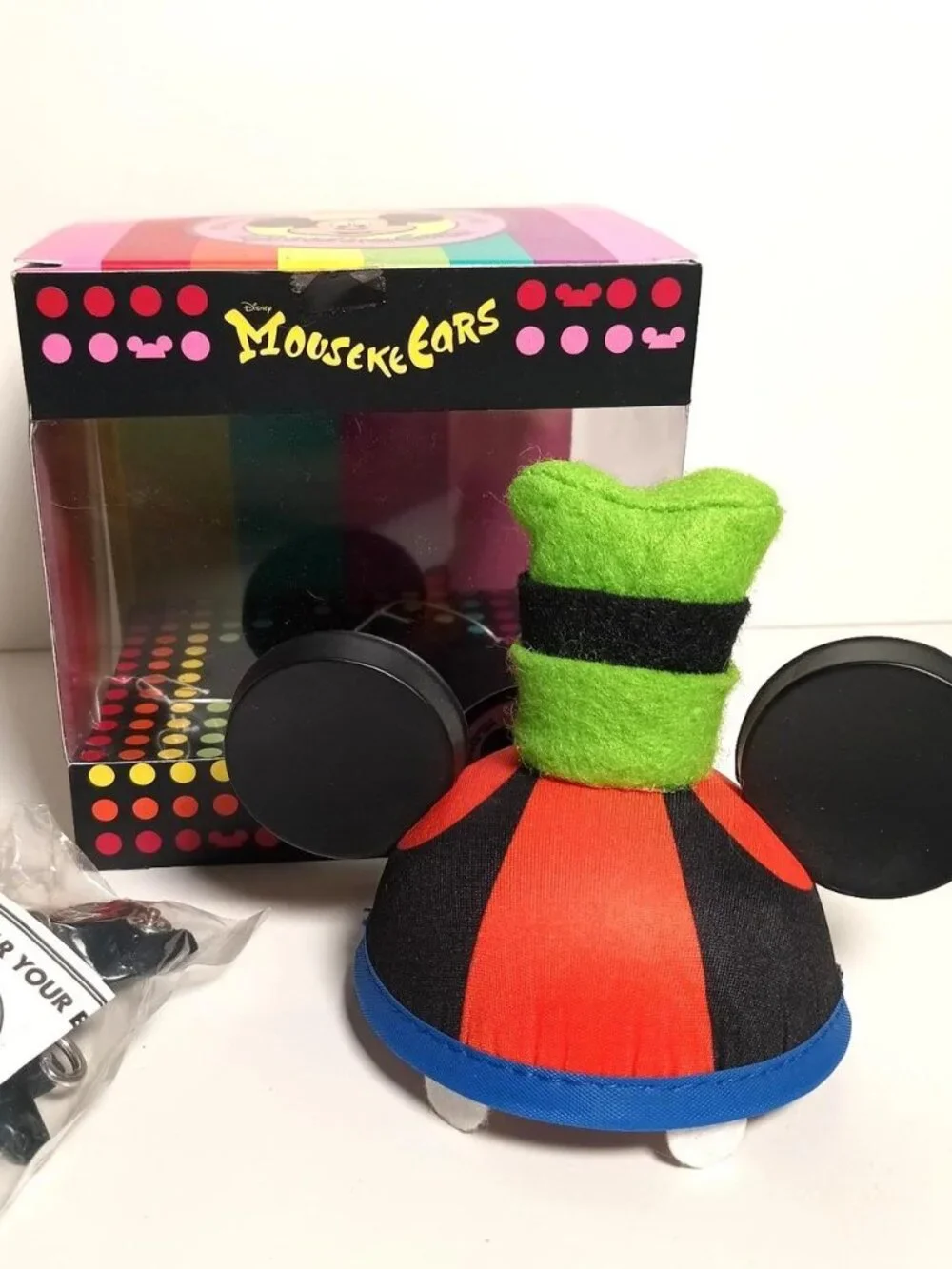 Vintage Disney MousekeEars Goofy Mini Ear Hat Keychain Boxed